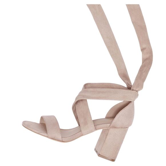 Elisabet Tang Women's Beige Strappy Lace Up Chunky Heels Size 10 - Picture 1 of 10